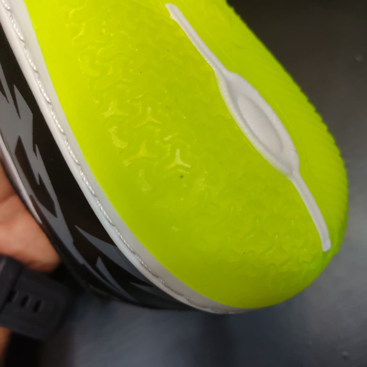 قیمت کتونی سالنی