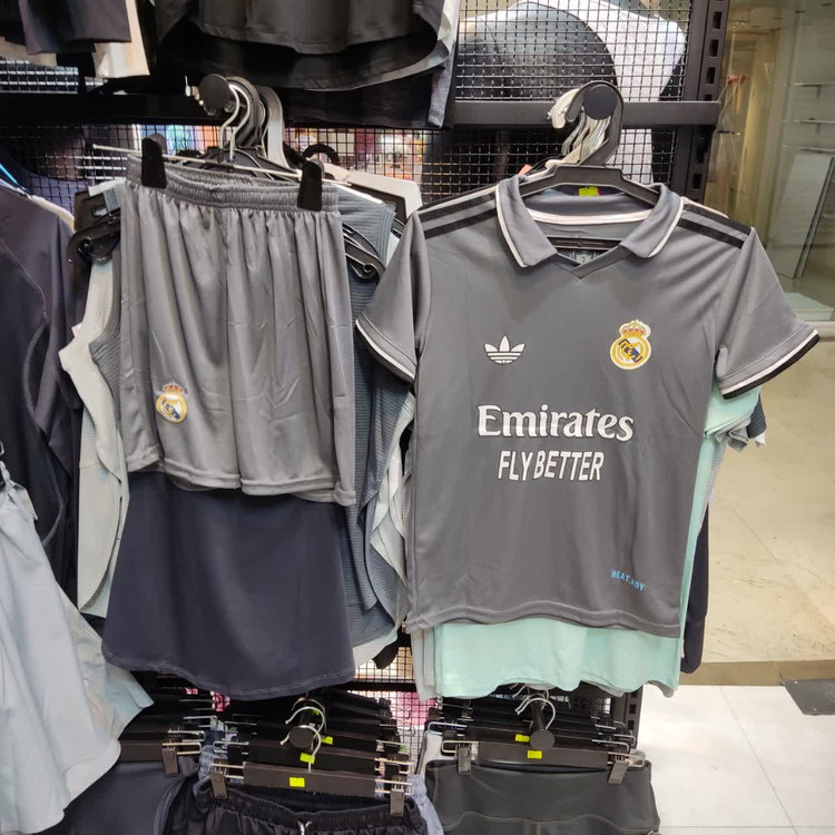 خرید لباس سوم رئال مادرید