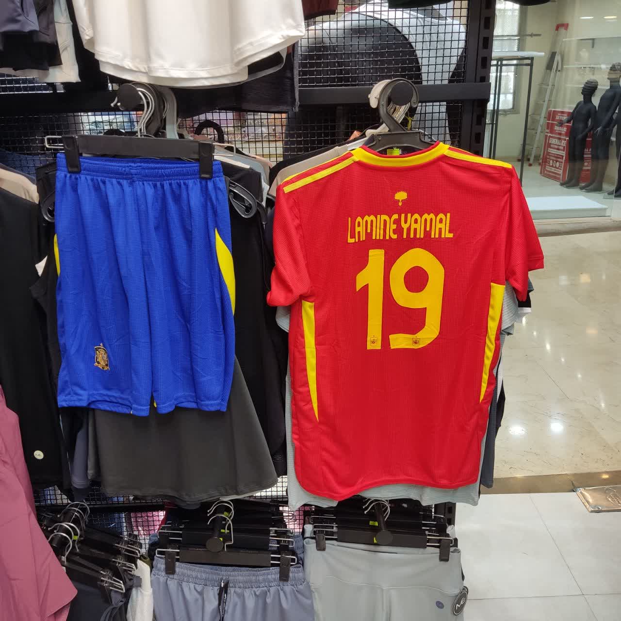 خرید لباس یامال