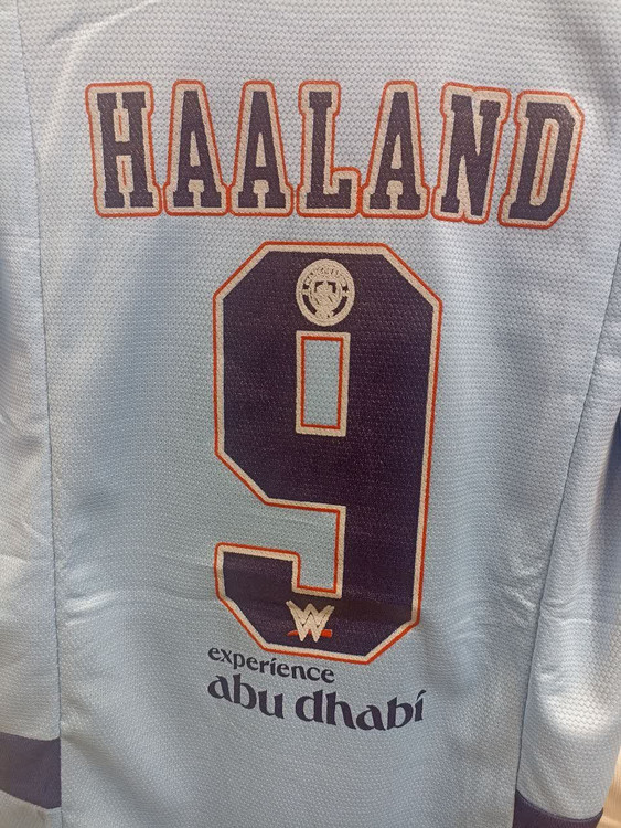 قیمت لباس منچسترسیتی