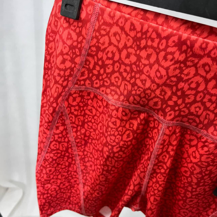 خرید شلوارک ورزشی زنانه