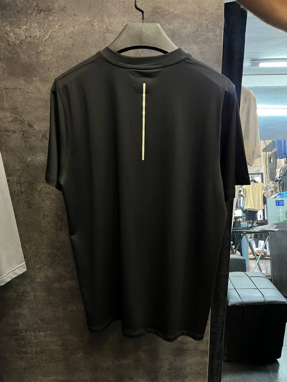 خرید انلاین تیشرت ورزشی زنانه