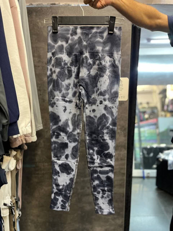 خرید لگ ورزشی سیملس