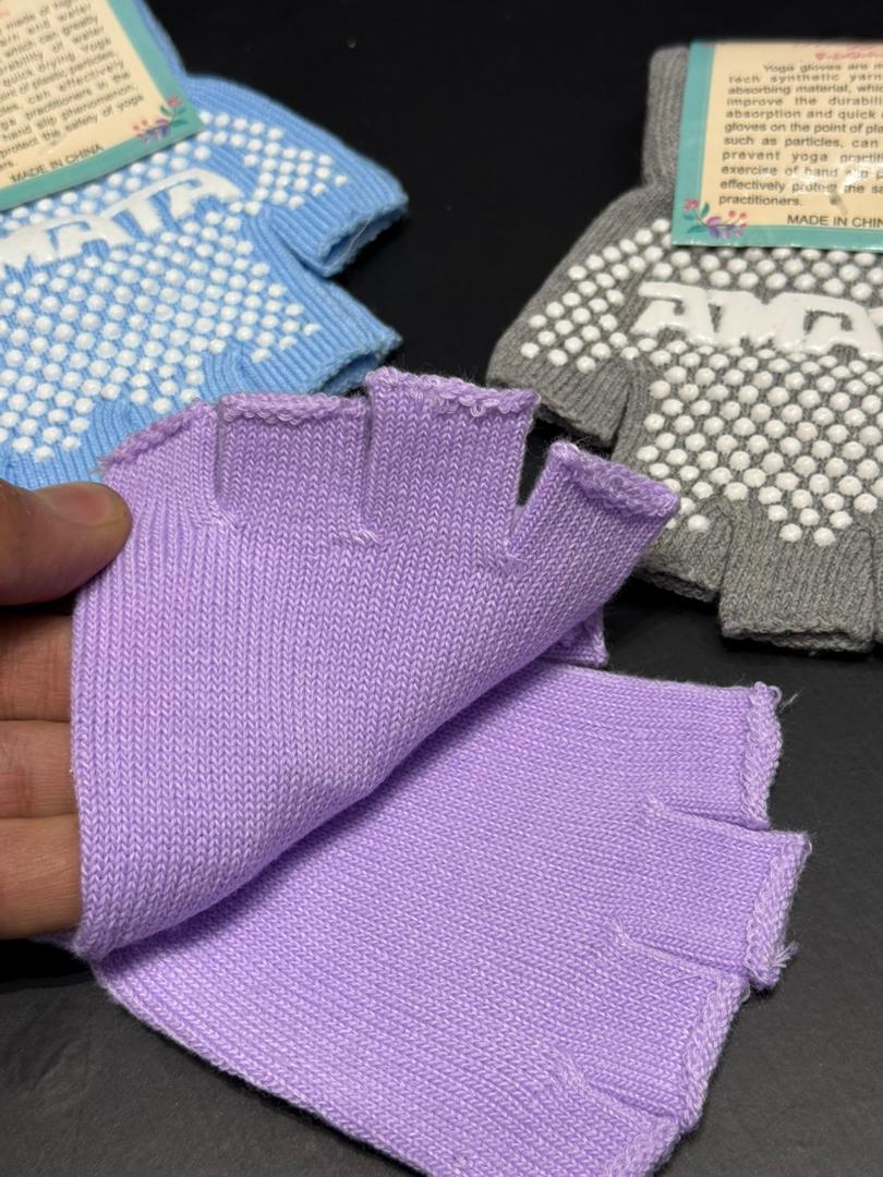 قیمت دستکش ورزشی