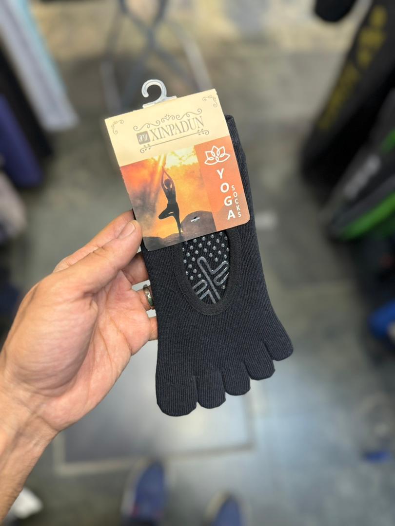 خرید انلاین جوراب پیلاتس