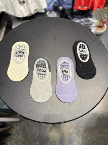 خرید انلاین جوراب یوگا