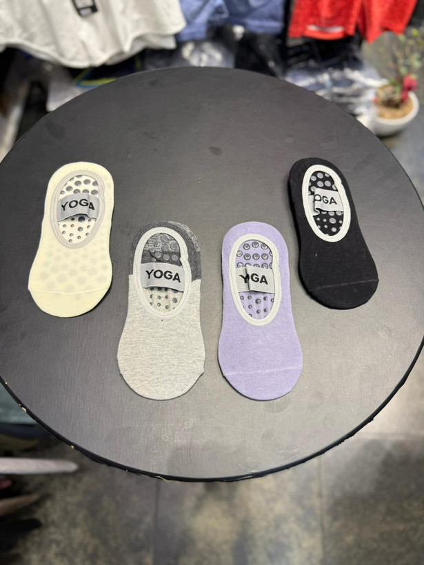 خرید انلاین جوراب یوگا