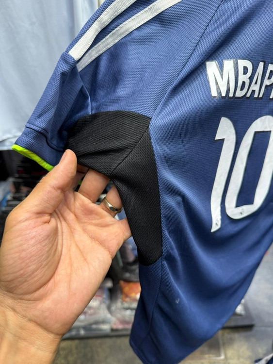 قیمت لباس رئال مادرید