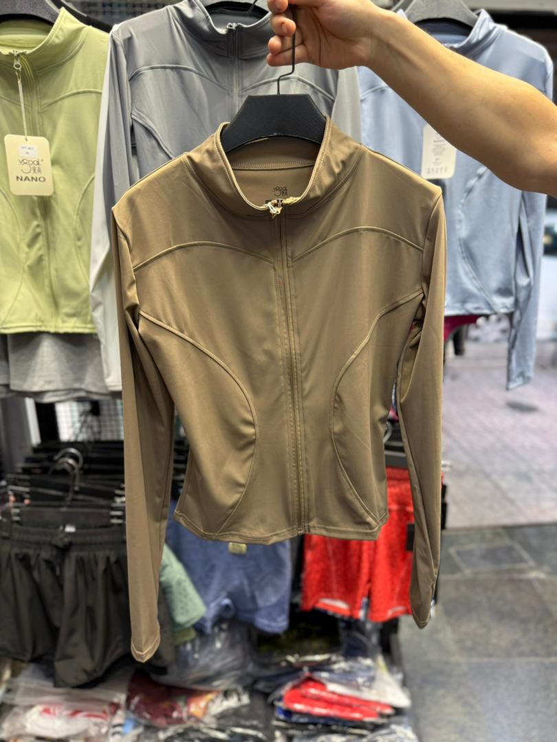 قیمت سوییشرت ورزشی زنانه