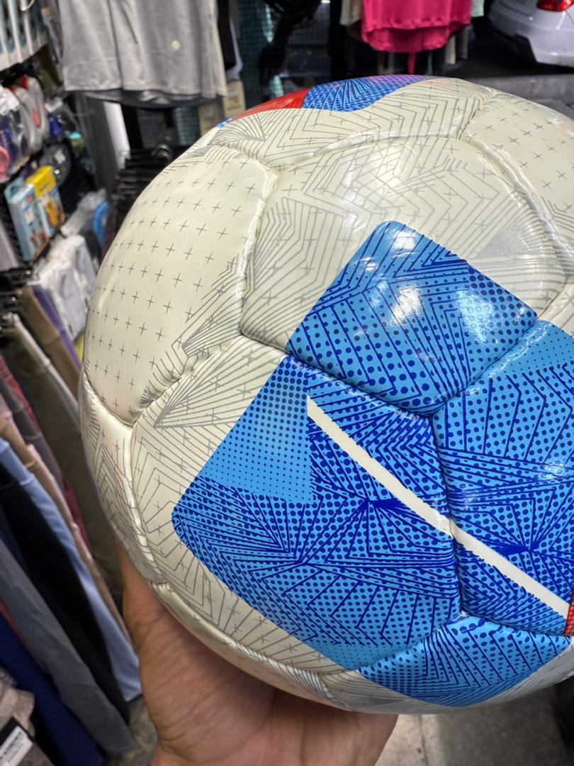 خرید توپ فوتسال