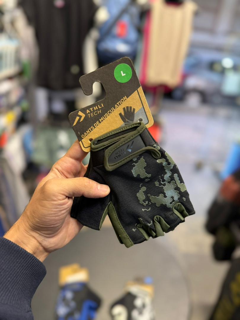 خرید دستکش ورزشی