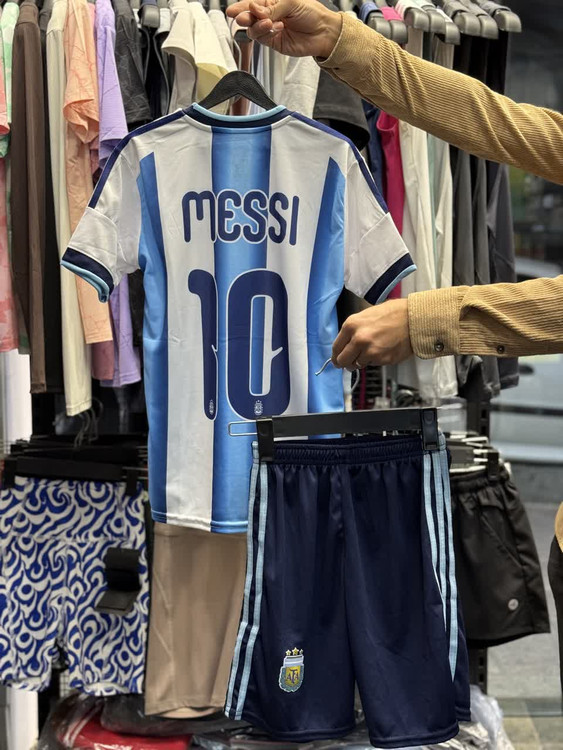 قیمت لباس بچهگتنه ارژانتین