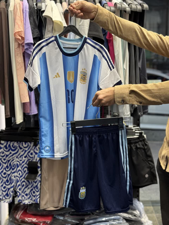 خرید لباس ارژانتین