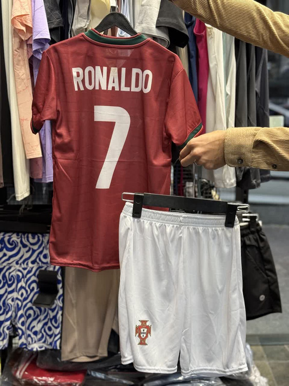 خرید انلاین لباس پرتغال