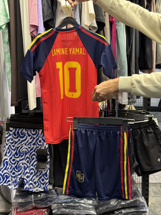 قیمت لباس اسپانیا