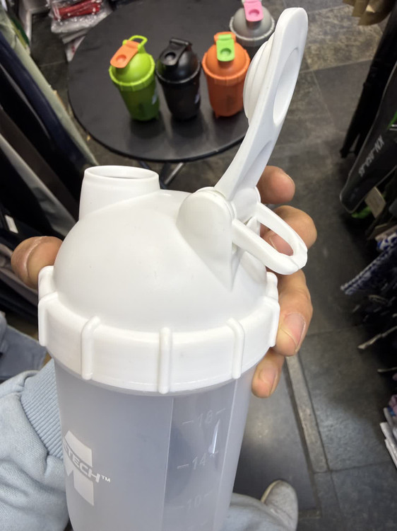 خرید انلاین شیکر ورزشی