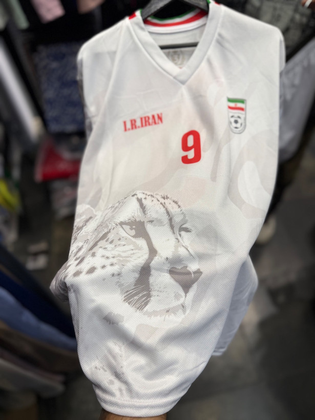لباس اول ایران جام جهانی 2026 همراه با شورت با اسم طارمی(بچهگانه و بزرگسال)