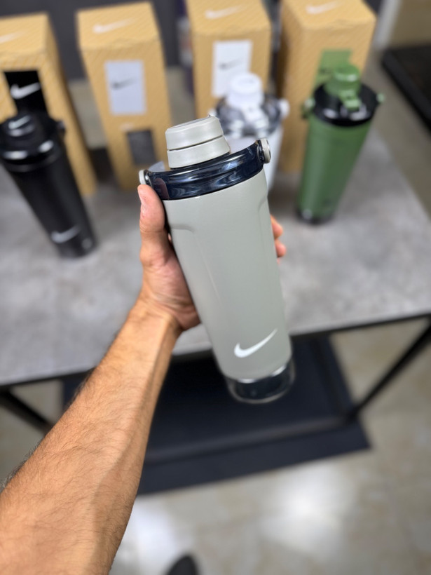 شیکر فلزی Nike وارداتی در 5 رنگ